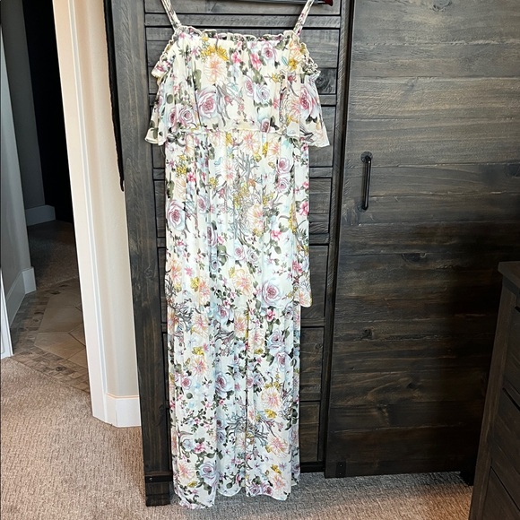 ekklesia Dresses & Skirts - Floral Maxi Dress